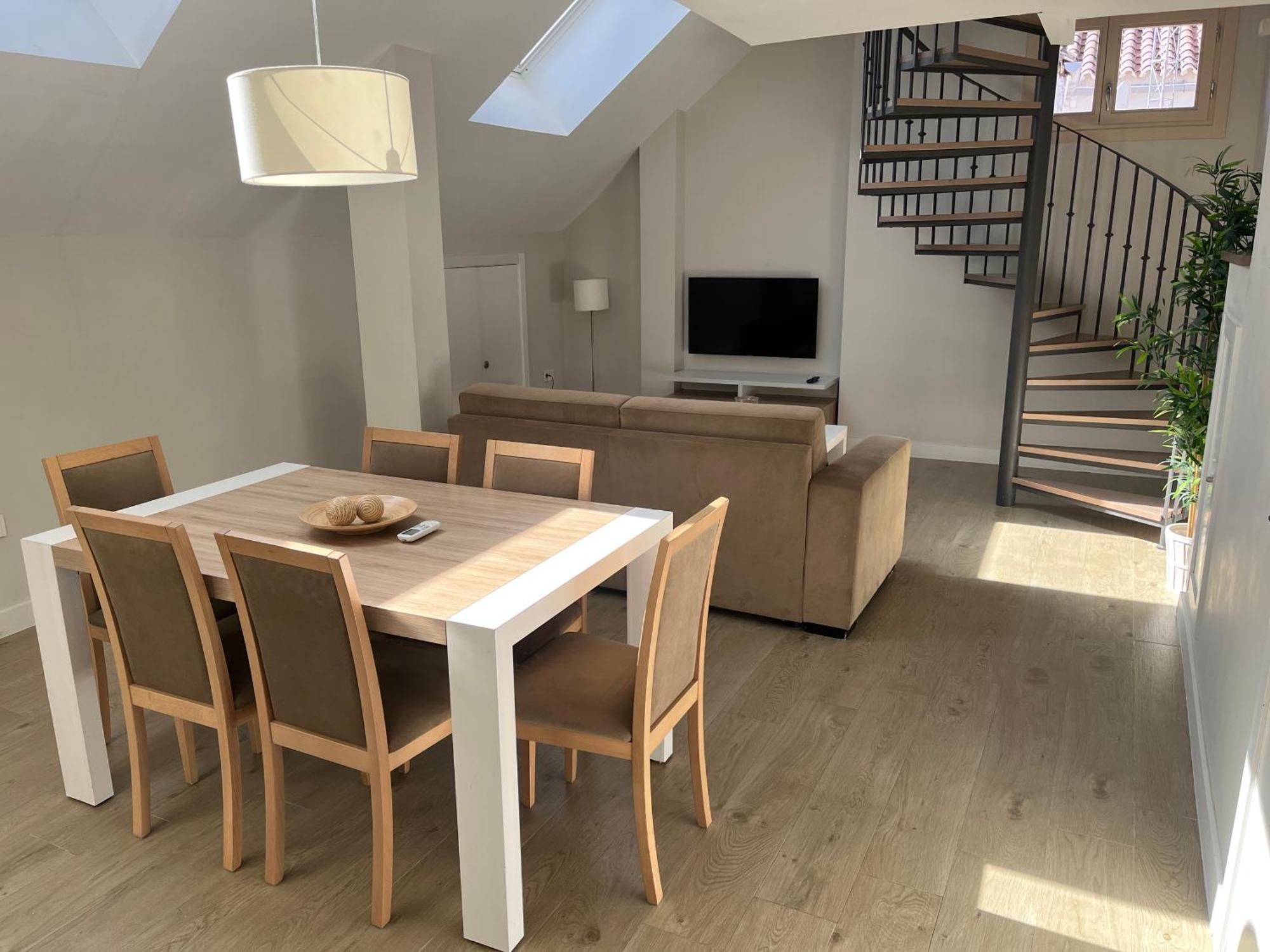 Apartamentos Pinar Malaga Centro Εξωτερικό φωτογραφία