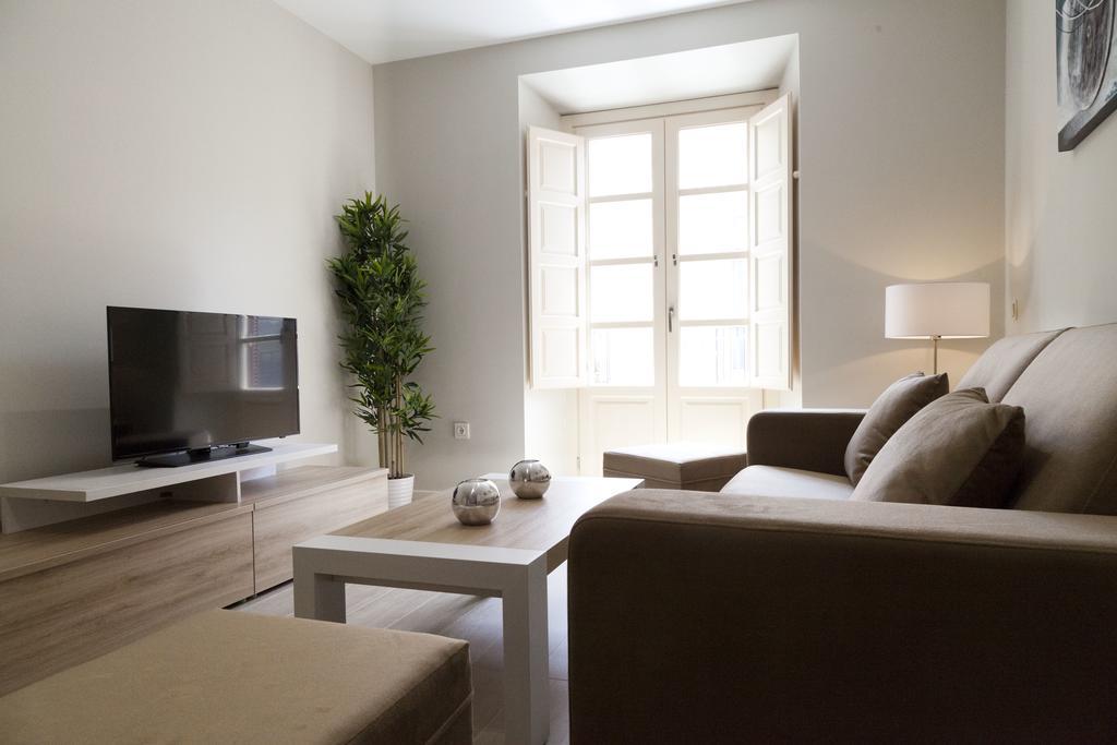 Apartamentos Pinar Malaga Centro Εξωτερικό φωτογραφία