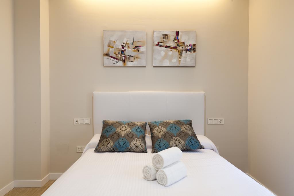 Apartamentos Pinar Malaga Centro Εξωτερικό φωτογραφία