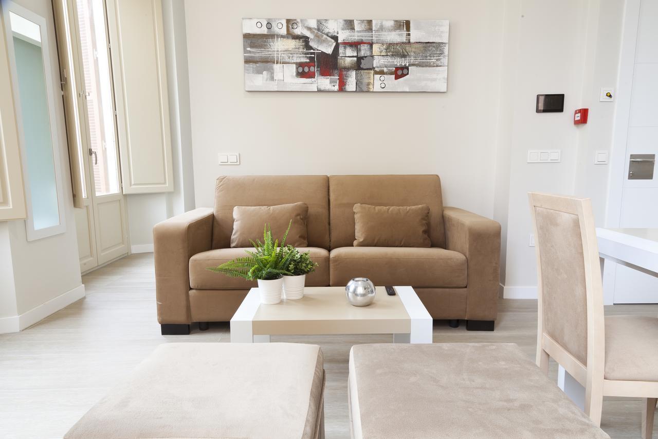 Apartamentos Pinar Malaga Centro Εξωτερικό φωτογραφία
