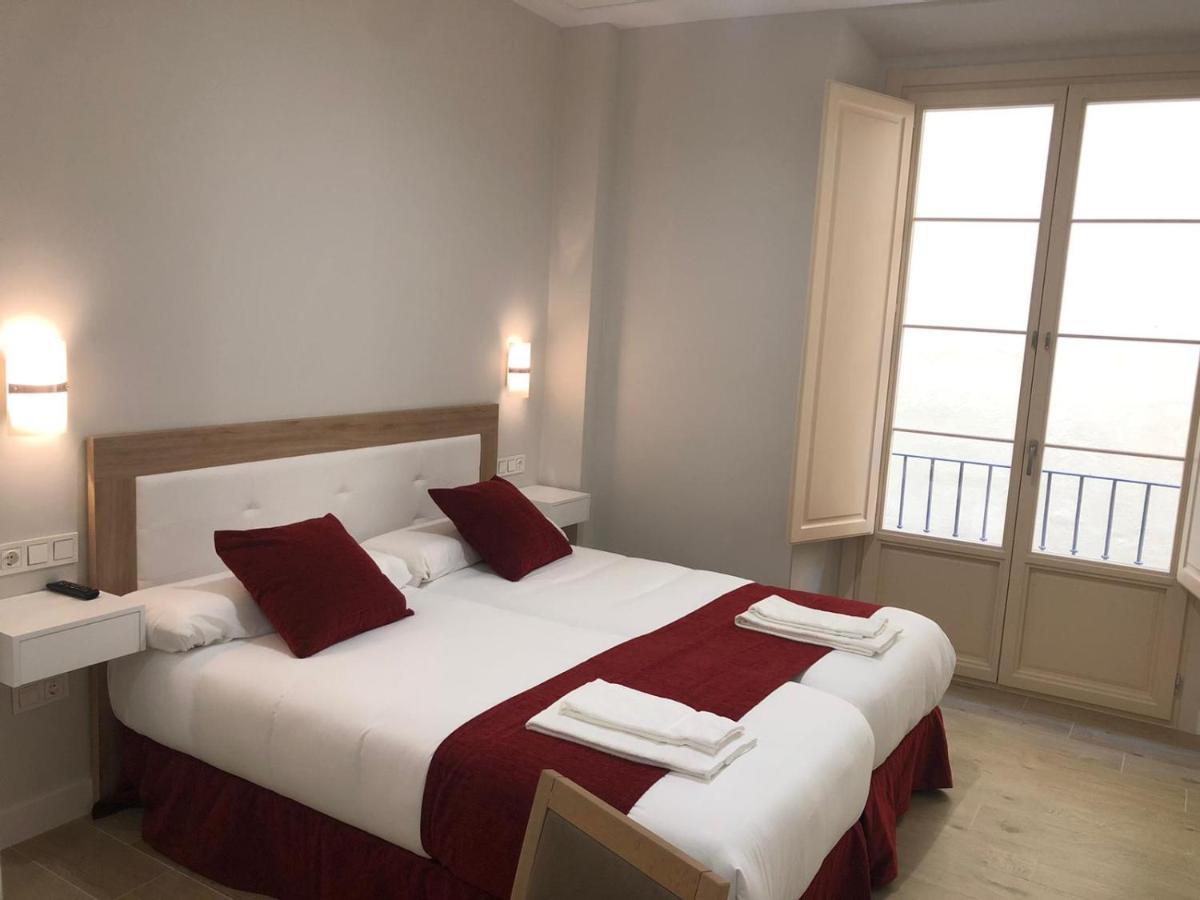 Apartamentos Pinar Malaga Centro Εξωτερικό φωτογραφία